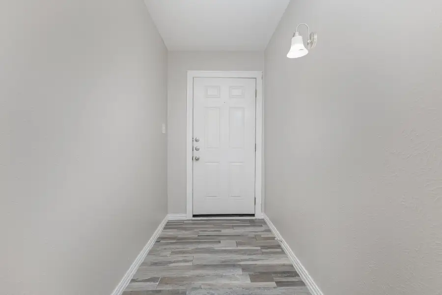 5513 Rearn Drive, The Colony, TX 75056 - Image #3