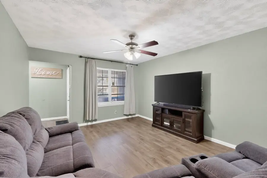 426 Alcorn Avenue, Dallas, TX 75217 - Image #3