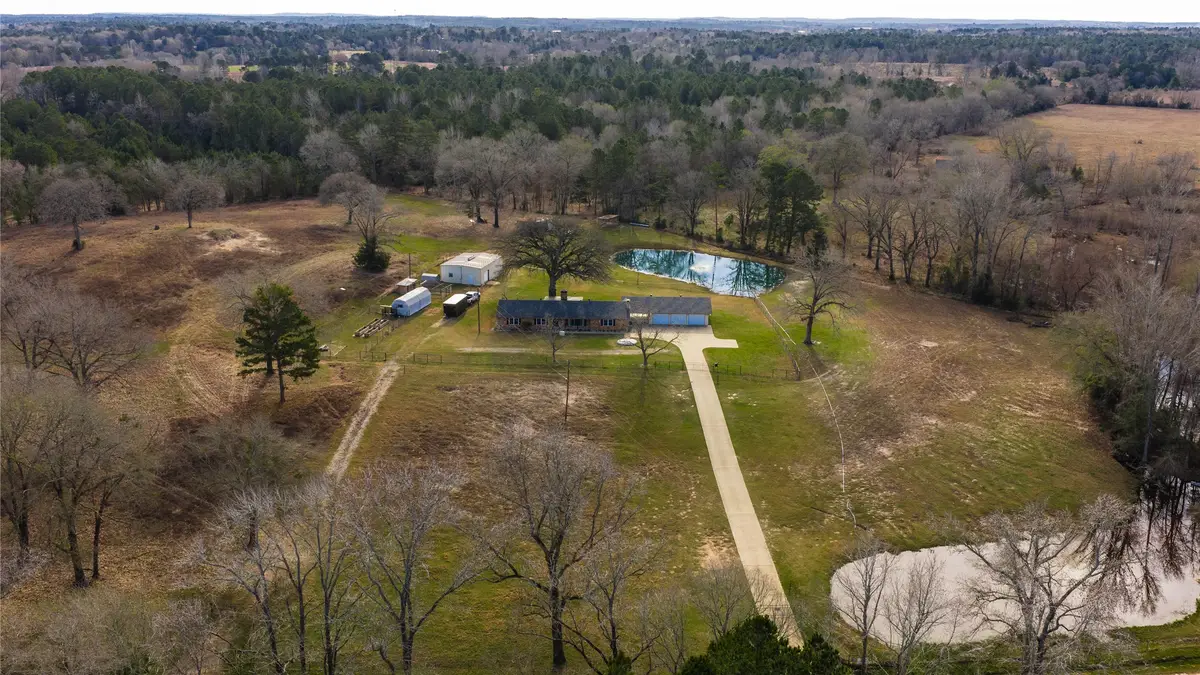 3662 Acr 359, Palestine, TX 75803 - Image #1