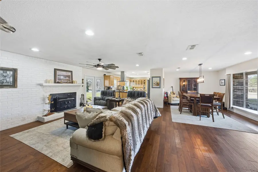 3662 Acr 359, Palestine, TX 75803 - Image #3