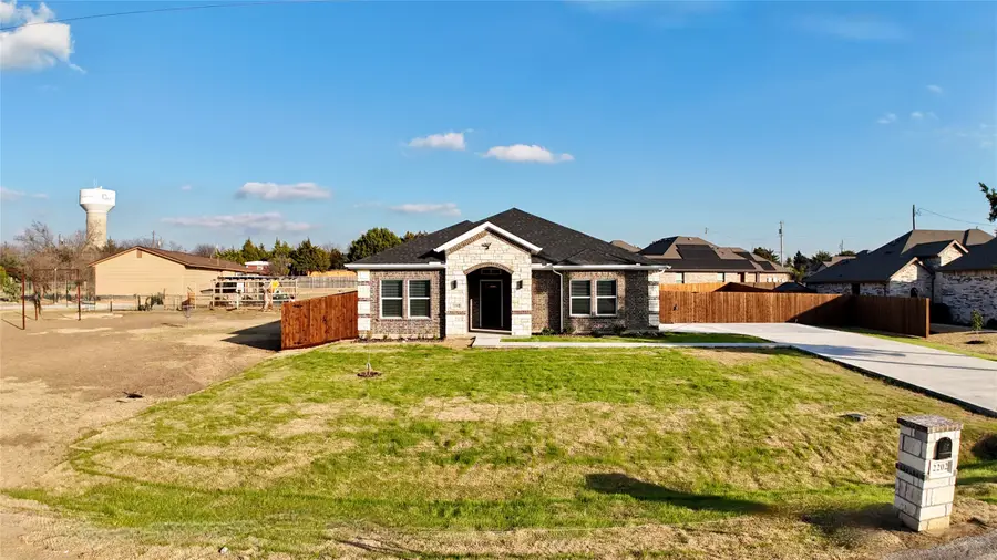 2202 Lake Shore Lane, Red Oak, TX 75154 - Image #3