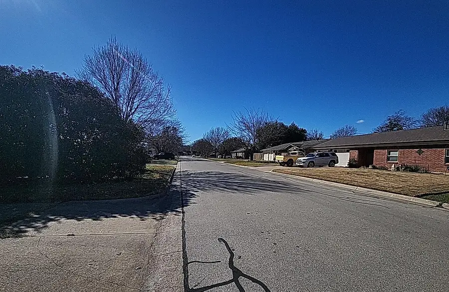 409 Nathan Street, Burleson, TX 76028 - Image #2