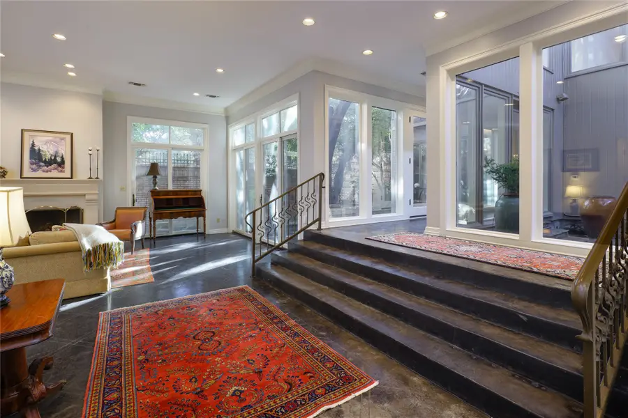 7 Glenchester Court, Dallas, TX 75225 - Image #3