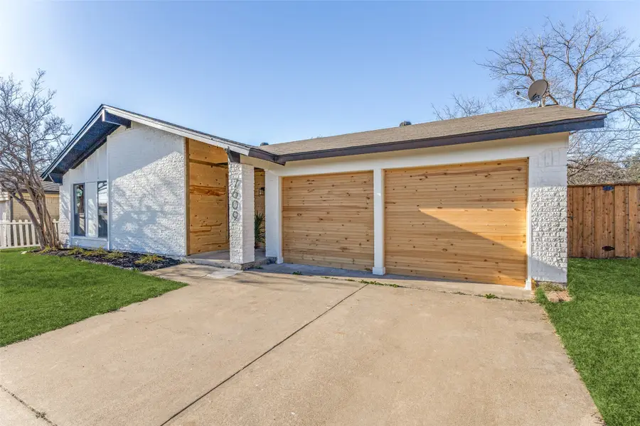 7609 Walnuthill Court, Watauga, TX 76148 - Image #3