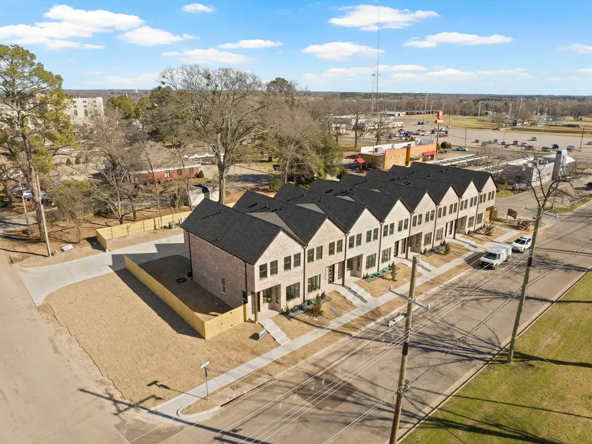 154 W 17th Street, Mount Pleasant, TX 75455 - #1