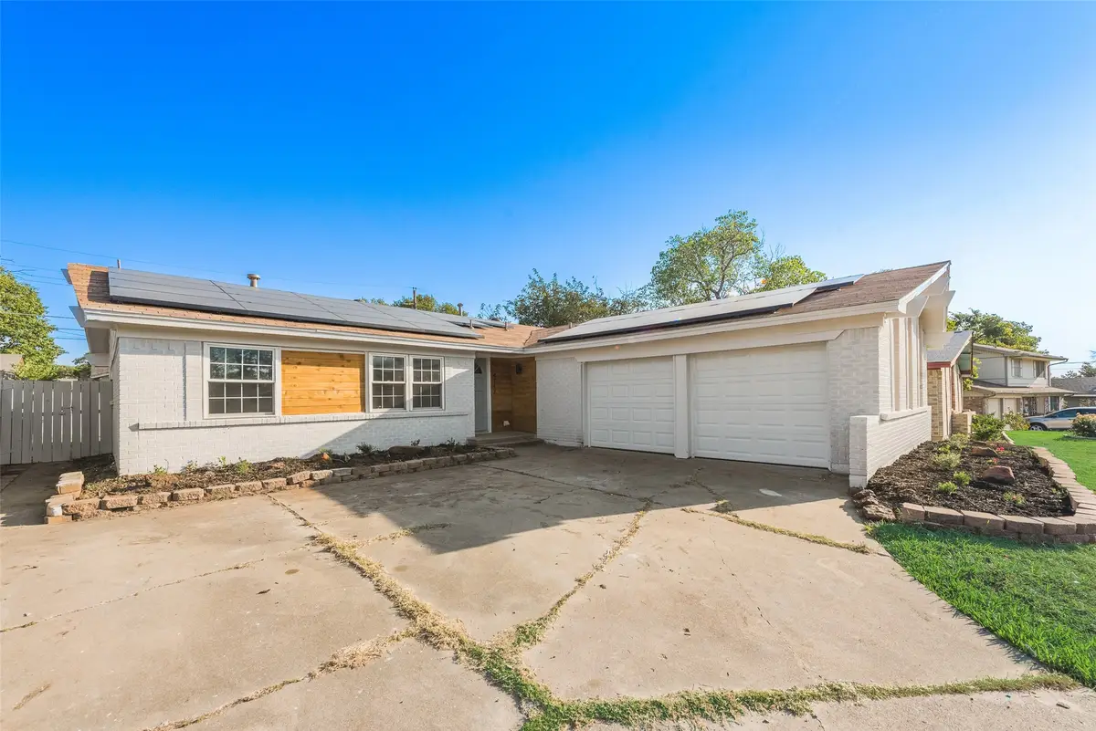 4117 Spokane Street, Irving, TX 75062 - Image #1