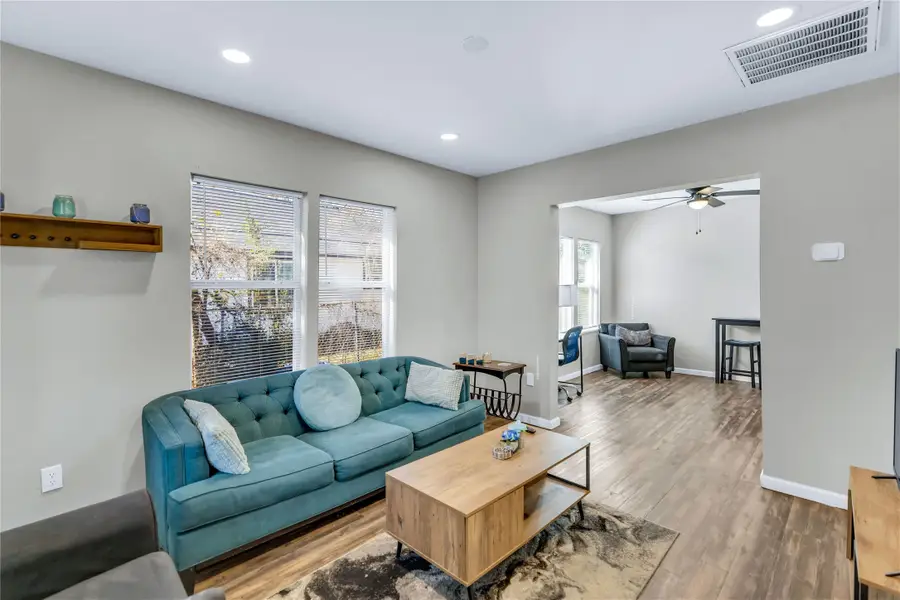 2623 Lenway Street, Dallas, TX 75215 - Image #2