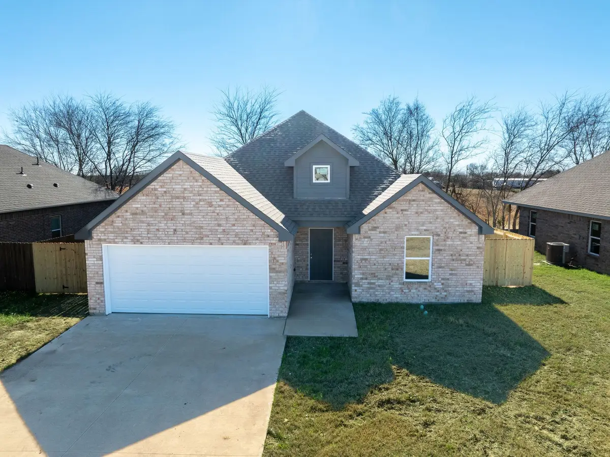 1032 Springview Lane, Mabank, TX 75147 - Image #1