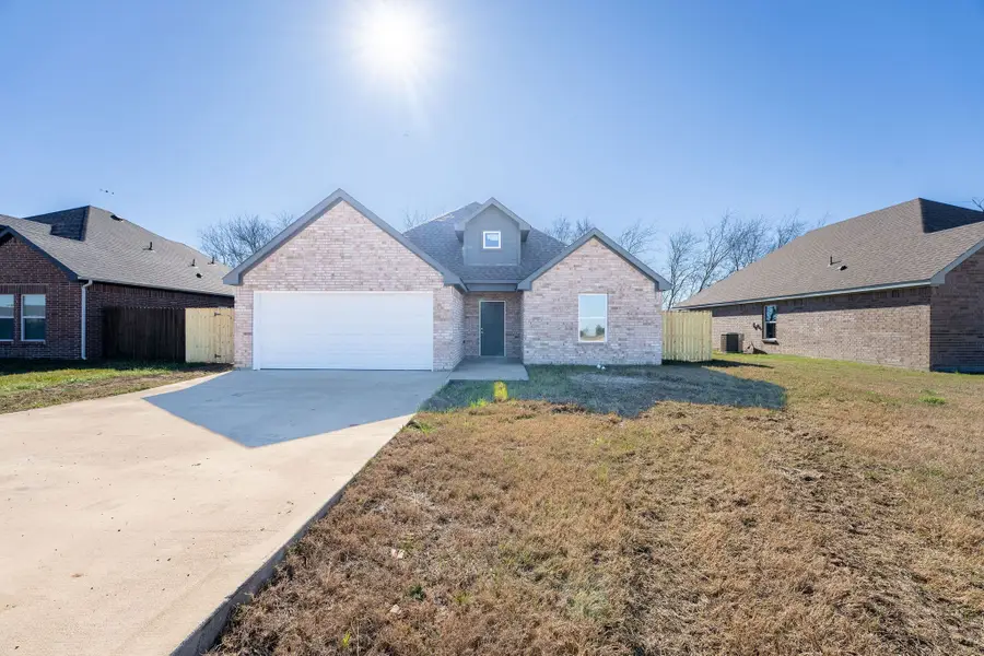 1032 Springview Lane, Mabank, TX 75147 - Image #2