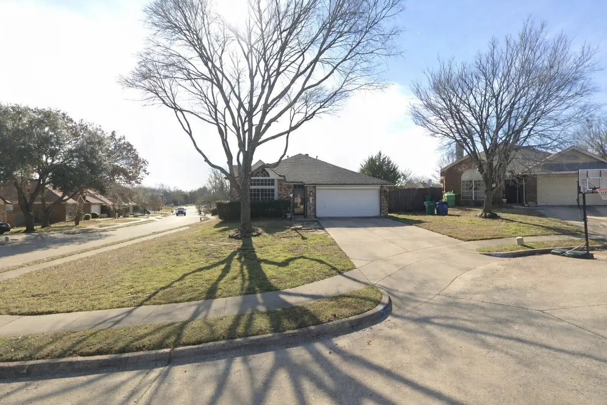 214 Chamblin Court, Cedar Hill, TX 75104 - Image #1