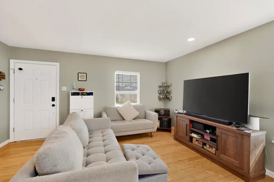 3818 Mount Everest Street, Dallas, TX 75211 - Image #3