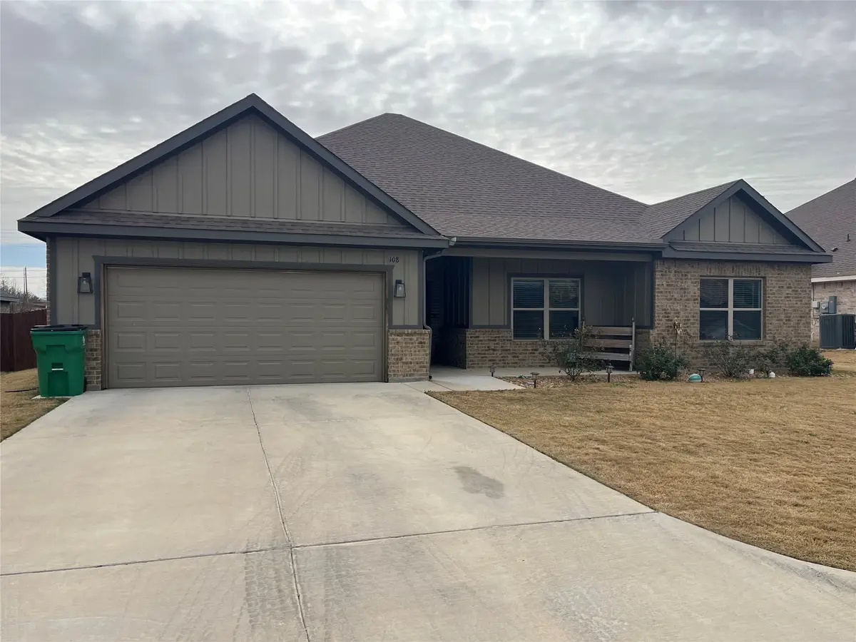 108 Wiley Street, Stephenville, TX 76401 - Image #1