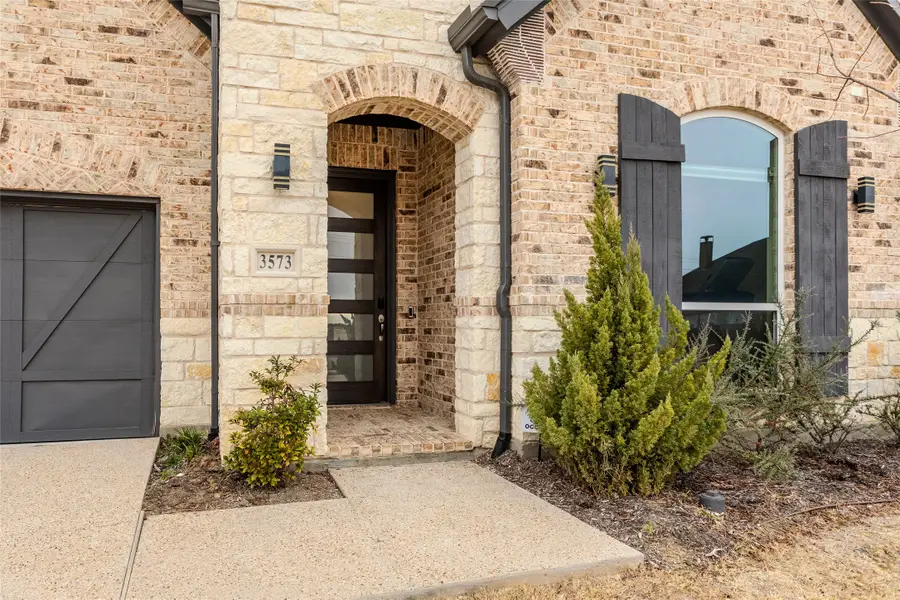 3573 Damsel Brooke Street, Lewisville, TX 75056 - Image #3
