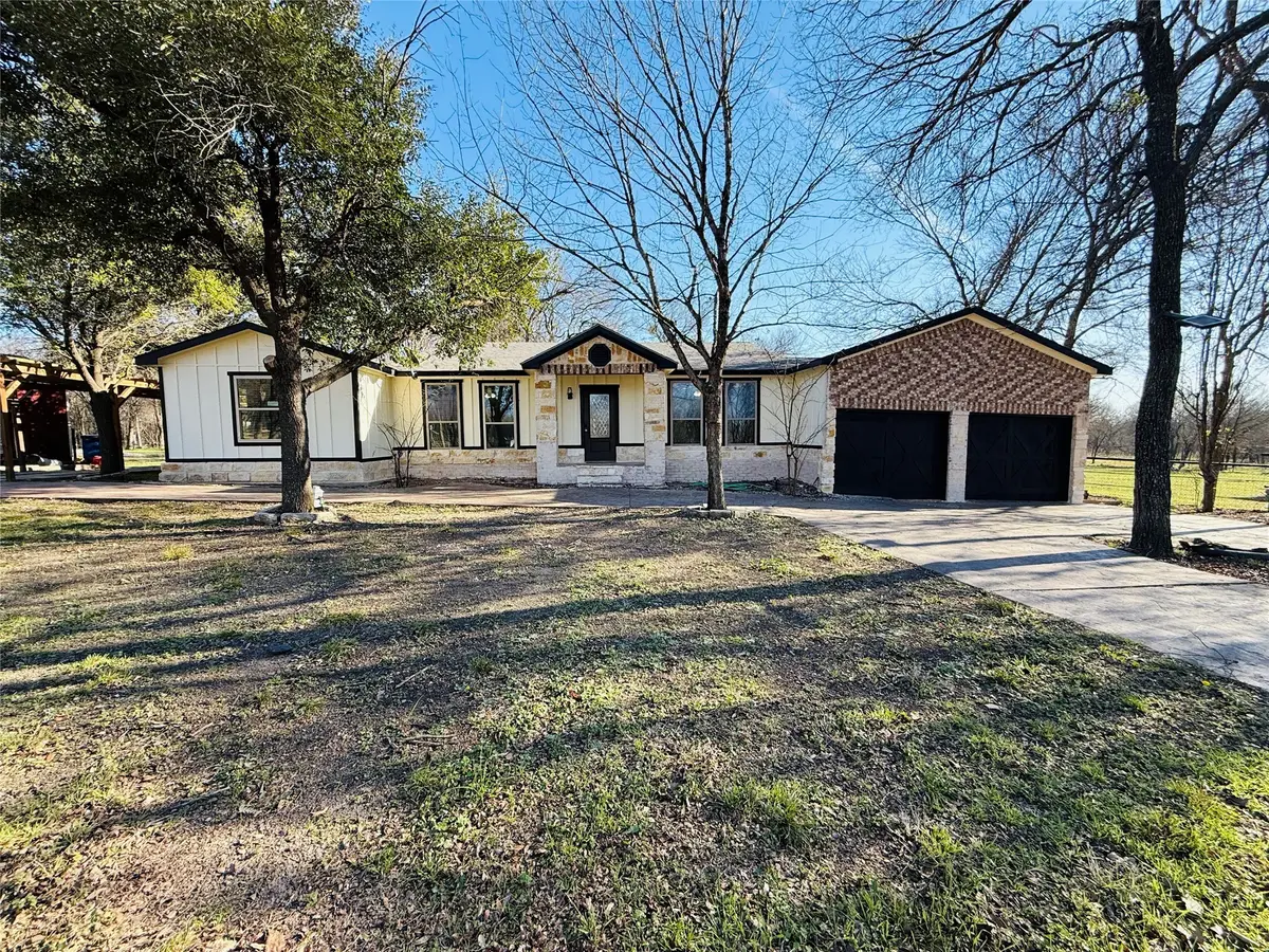 529 NW Private Road 147 Road, Rice, TX 75155 - Image #1