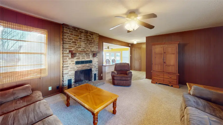 300 N Shore, Brady, TX 76825 - Image #3