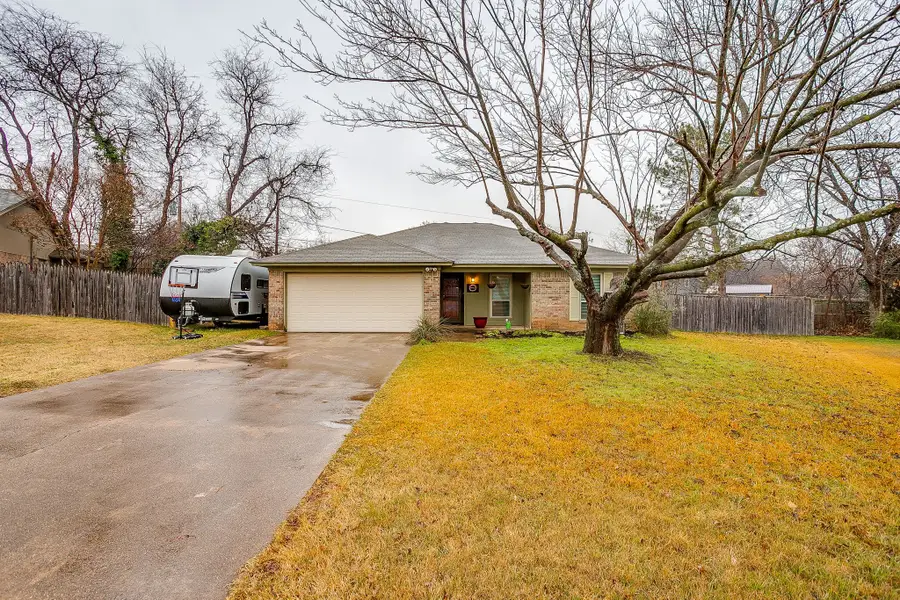 1105 Holly Court, Benbrook, TX 76126 - Image #2