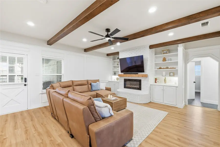 5008 Lake View Circle, North Richland Hills, TX 76180 - Image #3