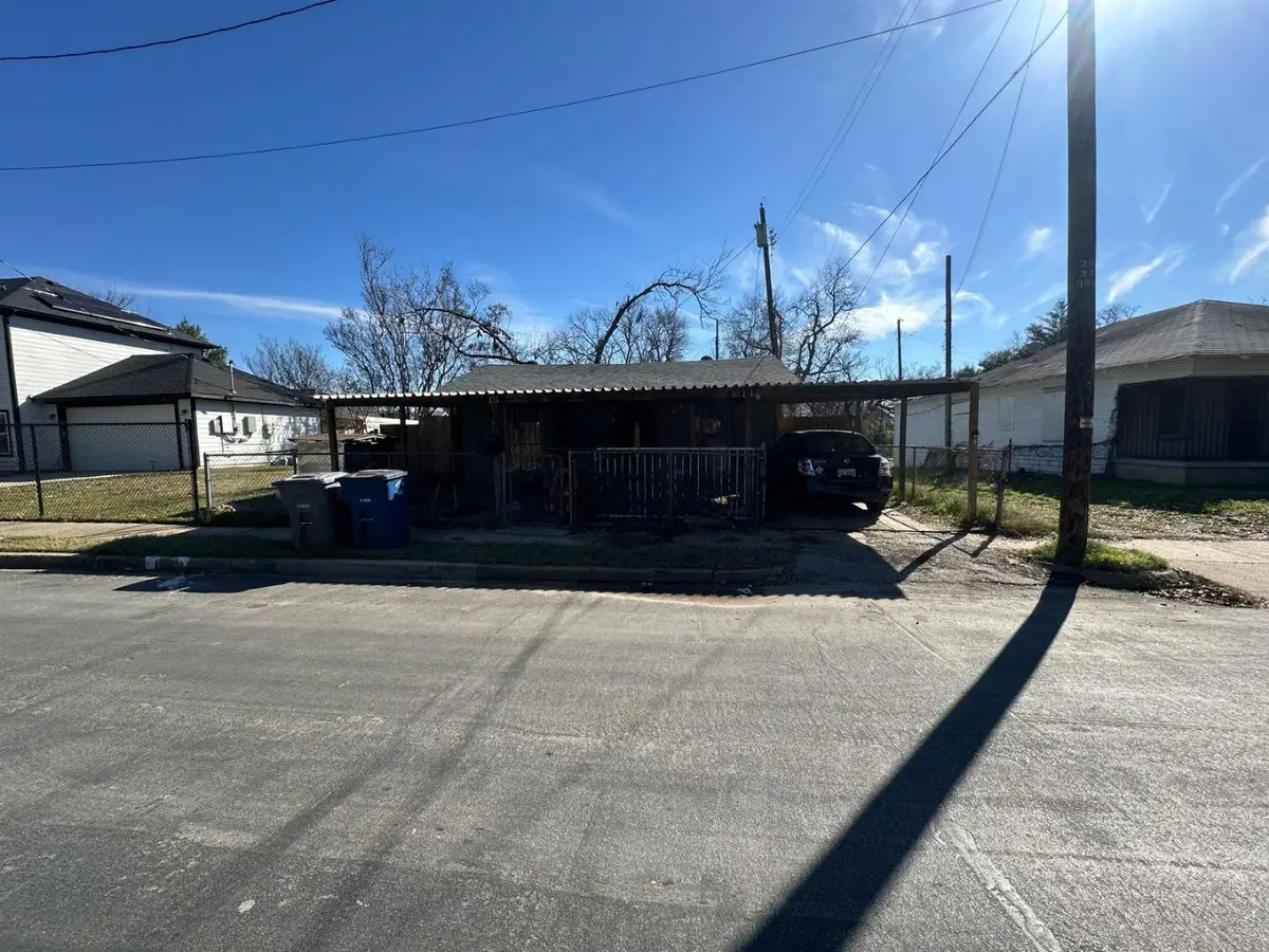 1638 Stoneman Street, Dallas, TX 75215 - Image #1