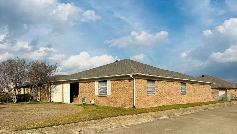 1408 Elmwood Street, Sulphur Springs, TX 75482 - #2