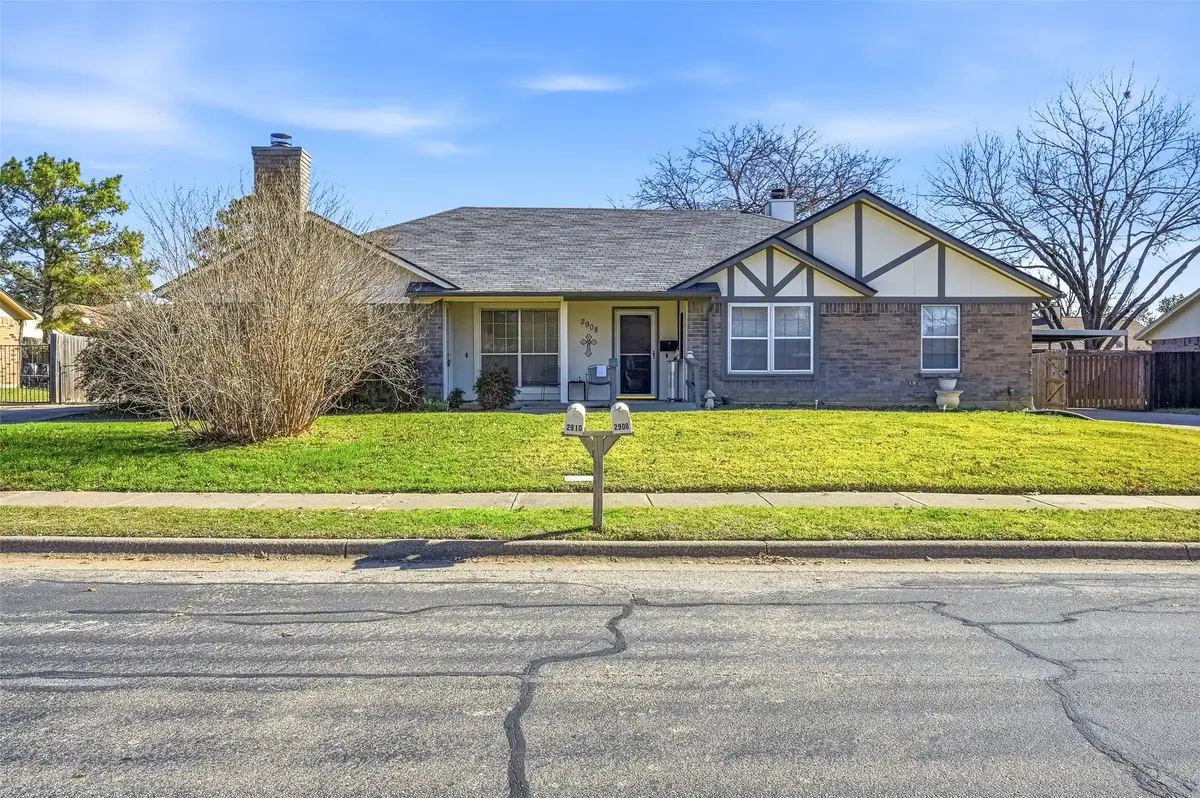 2910 Penny Lane, Euless, TX 76039 - Image #1