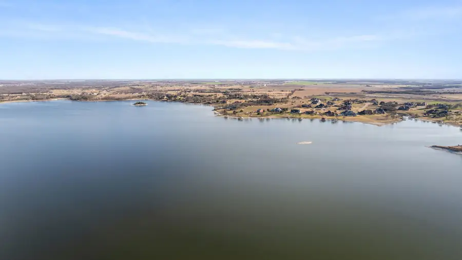 139 Lakeshore Drive, Waxahachie, TX 75165 - Image #2