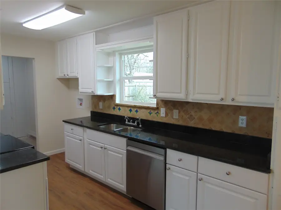 1106 Caravan Trail, Duncanville, TX 75116 - Image #3