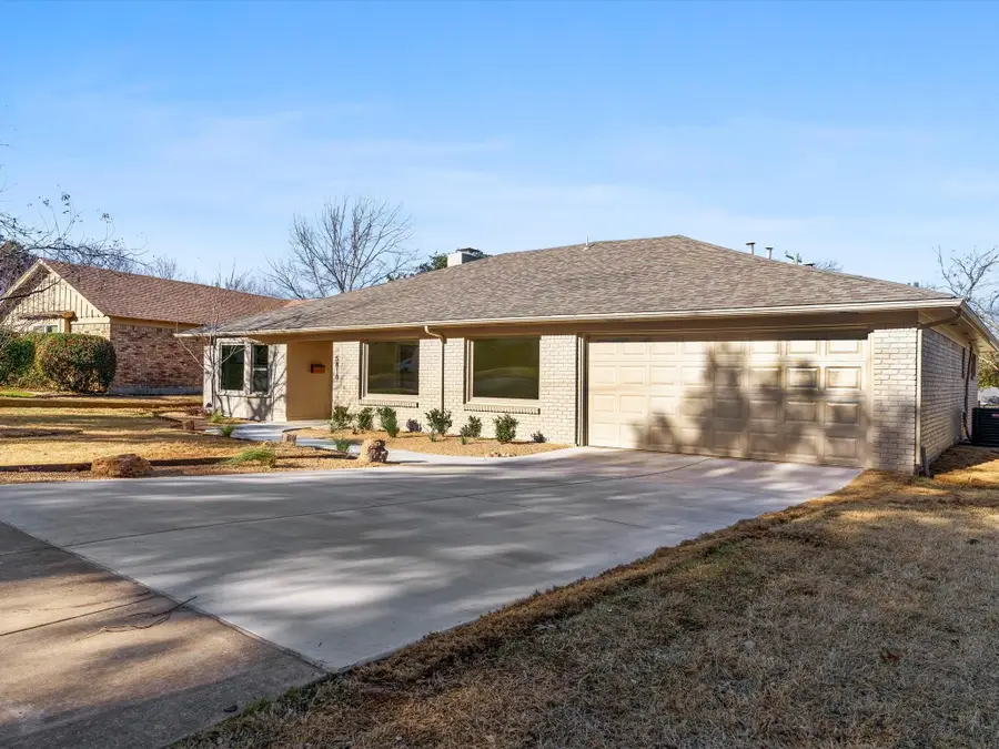 5816 Wedgworth Road, Fort Worth, TX 76133 - Image #2