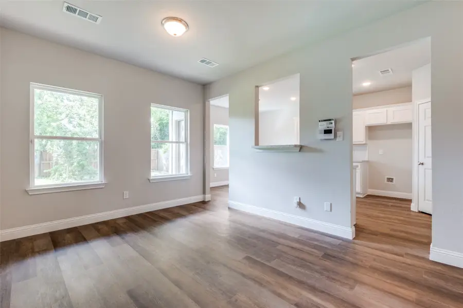 1356 S Denley Drive, Dallas, TX 75216 - Image #2