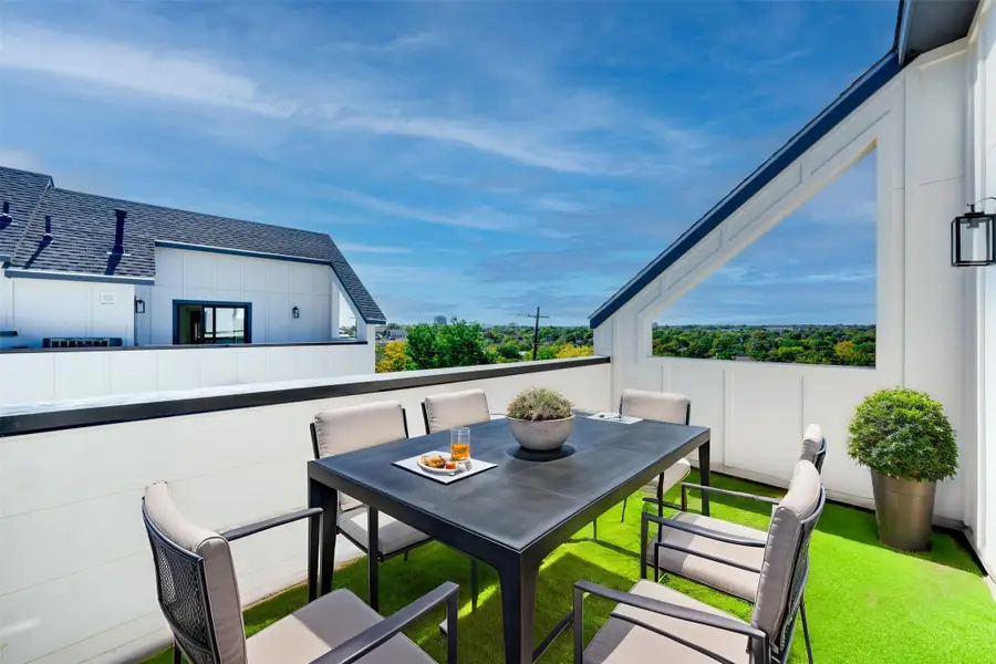 512 N Lancaster Avenue #Bldg 2, Dallas, TX 75203 - Image #2