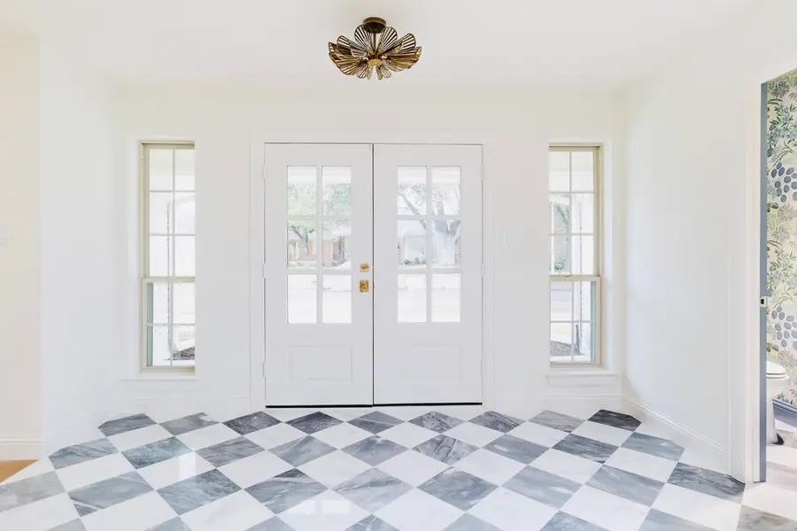 9206 Clover Valley Drive, Dallas, TX 75243 - Image #2