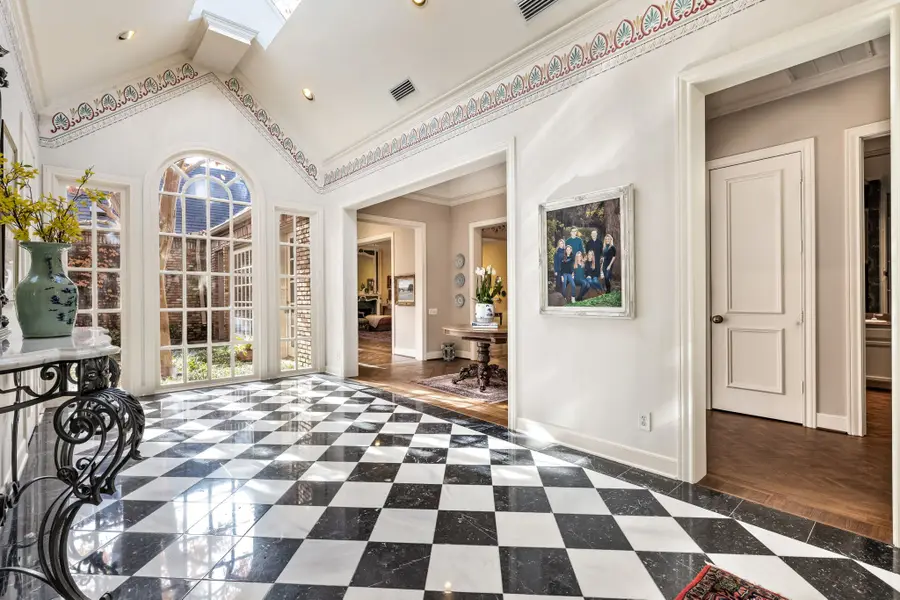 17 Stonecourt Circle, Dallas, TX 75225 - Image #3