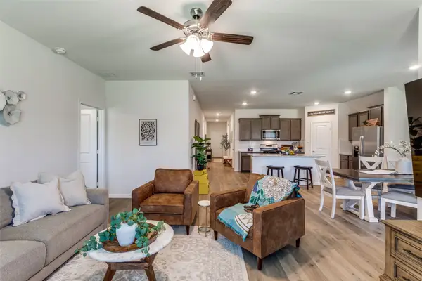 708 Cool Canyon Trail, Princeton, TX 75407