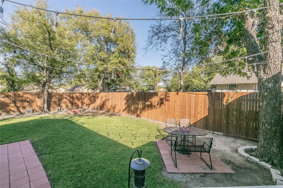 809 E Mulkey Street, Fort Worth, TX 76104 - Image #3