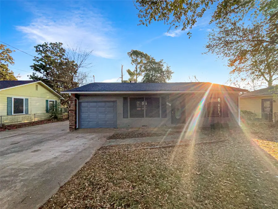 2016 Bluebonnet Avenue, Denison, TX 75020 - Image #3