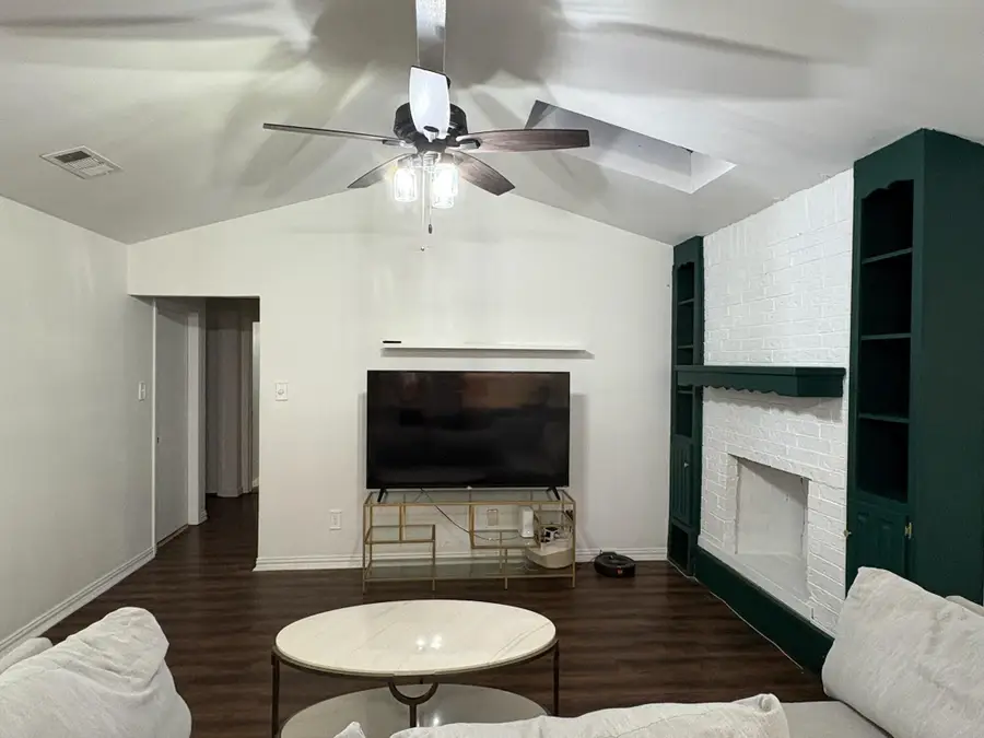 2925 Ridgewood Drive, Hurst, TX 76054 - Image #3