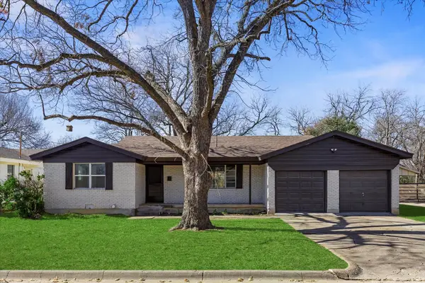 3517 Garwood Drive, North Richland Hills, TX 76117