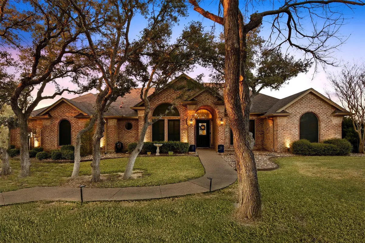 106 Manor Court N, Willow Park, TX 76087 - Image #1