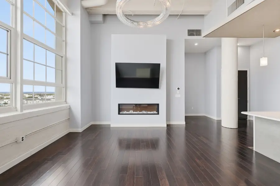 2600 W 7th Street #1827, Fort Worth, TX 76107 - Image #2