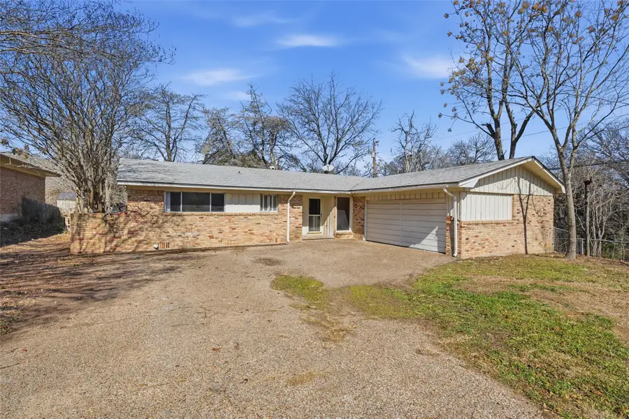 8701 Midway Drive, Woodway, TX 76712 - Image #2