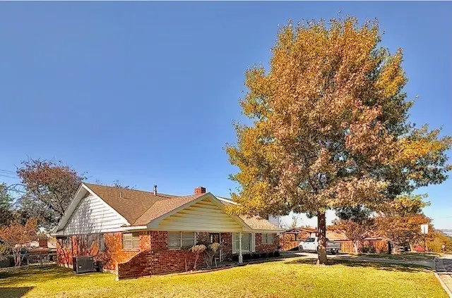 5608 Woodway Drive, Fort Worth, TX 76133 - Image #3