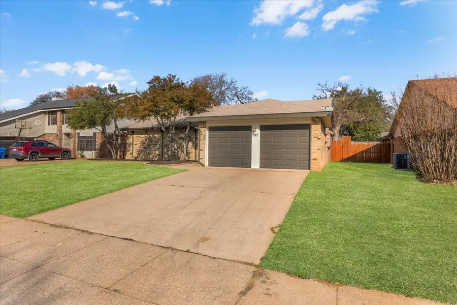 107 Springridge Lane, Euless, TX 76039 - Image #3