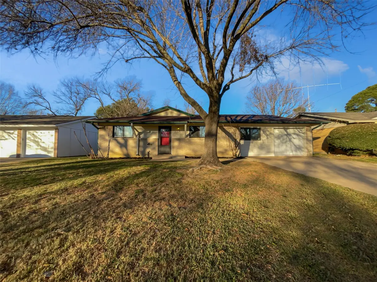 2422 Kingston Street, Arlington, TX 76015 - Image #1