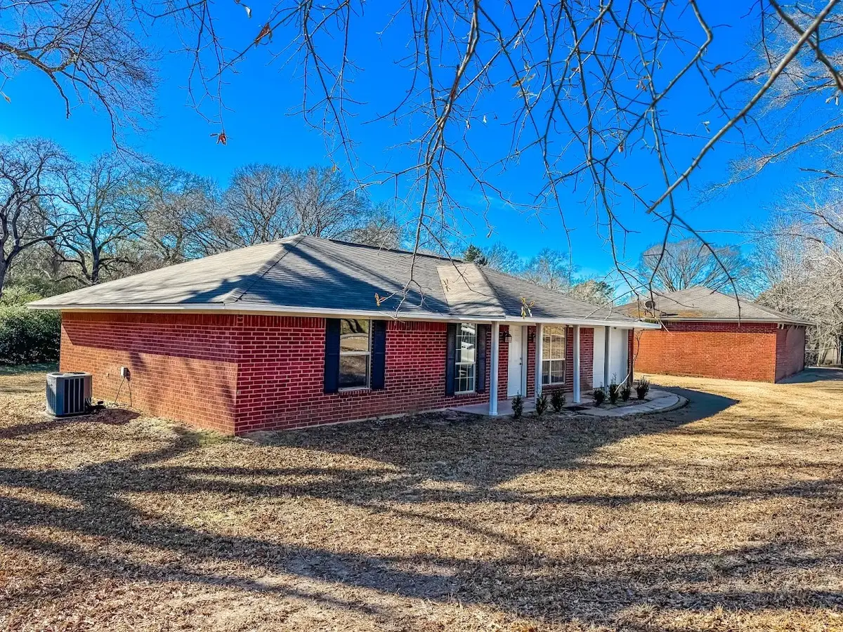 2010 Saltworks Road, Palestine, TX 75803 - #1