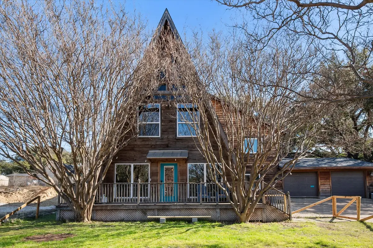 613 Mustang Trail, Granbury, TX 76049 - Image #1