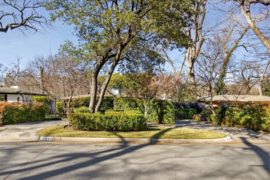 10329 Lake Gardens Drive, Dallas, TX 75218 - Image #2