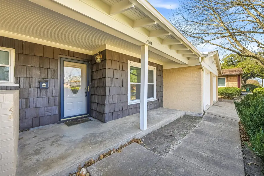 4205 Wedgmont Circle S, Fort Worth, TX 76133 - Image #2