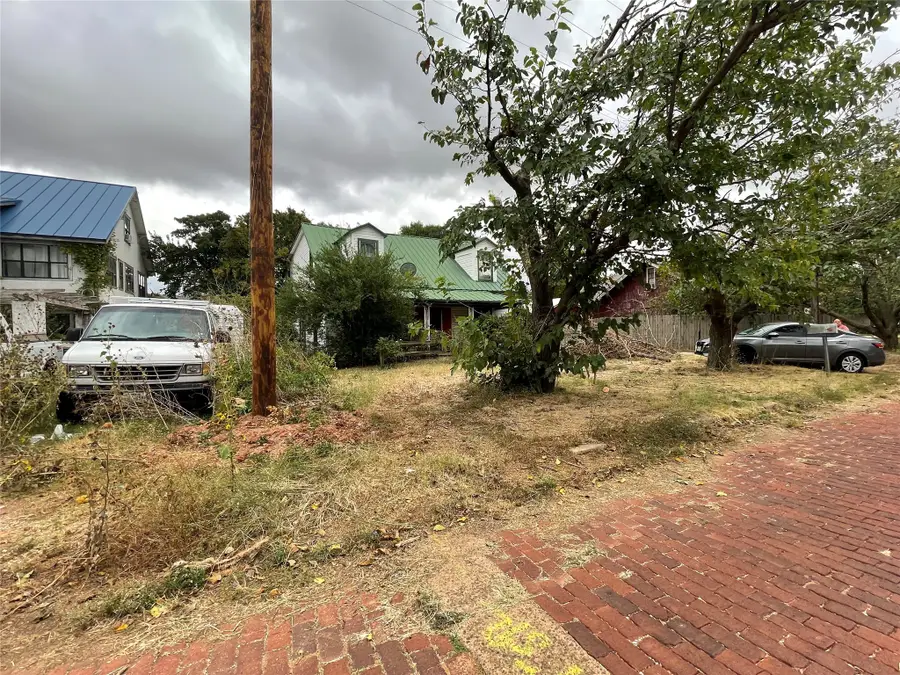 408 N Wichita Street, Electra, TX 76360 - Image #2