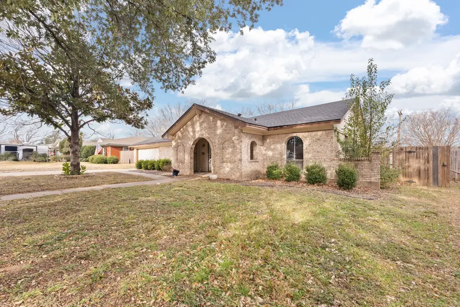 1108 Trace Road, Cleburne, TX 76033 - Image #2
