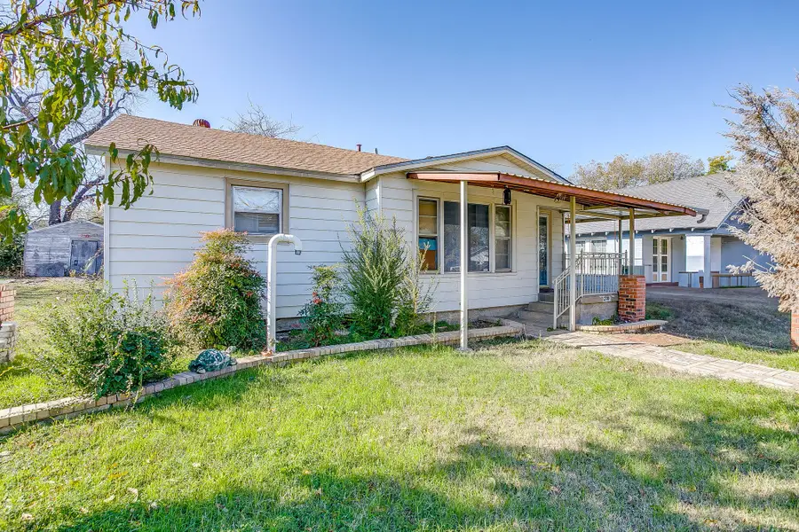 2720 Gordon Avenue, Fort Worth, TX 76110 - Image #2