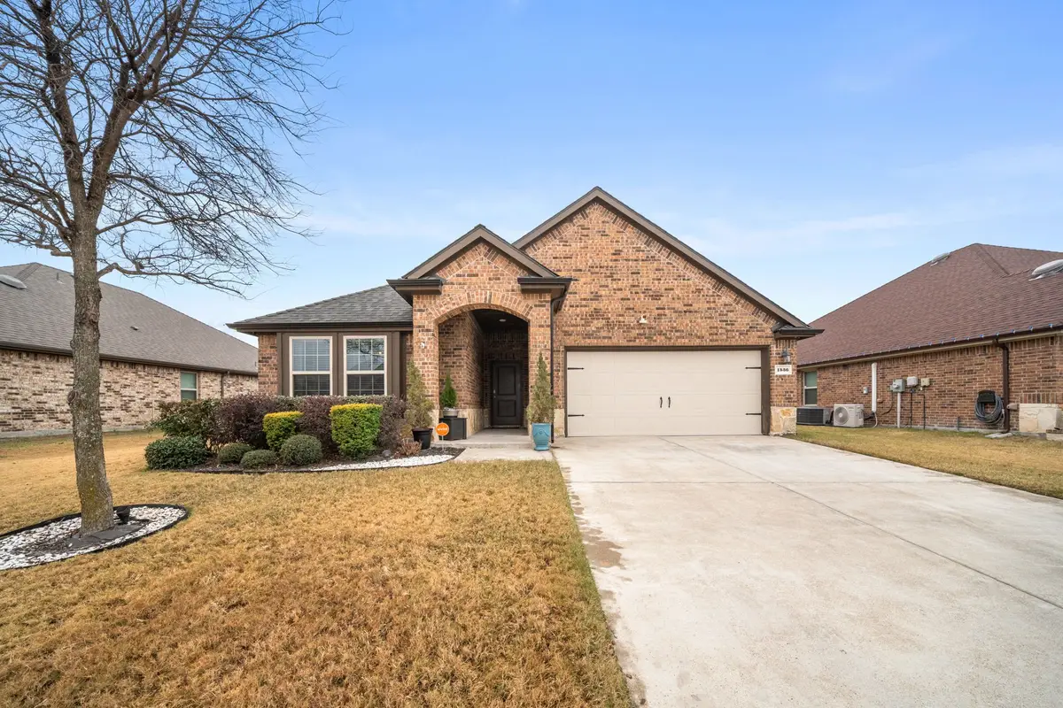 1536 Owen Way, Waxahachie, TX 75165 - Image #1